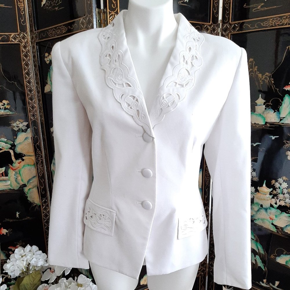 Morgan Miller White Linen look Jacket